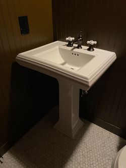 Kohler Memoirs Pedestal Sink