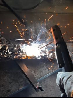 Buy this welder ⭐Save money ,make your own  tools, do your own repairs with this, Excellent working,Linde 230 amp Industrial arc welder