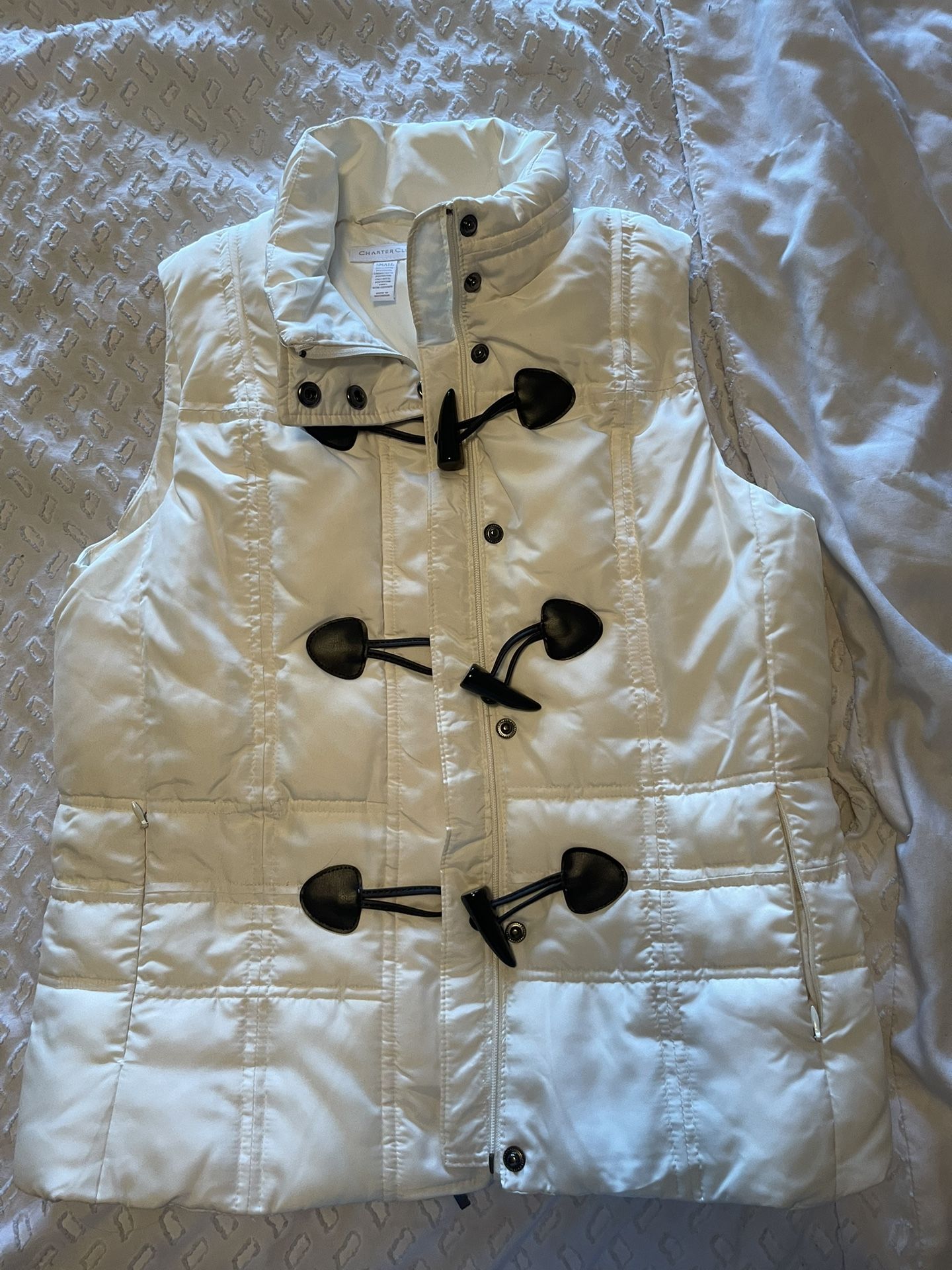 NWOT Women’s Charter Club Puffer Vest Size Small 
