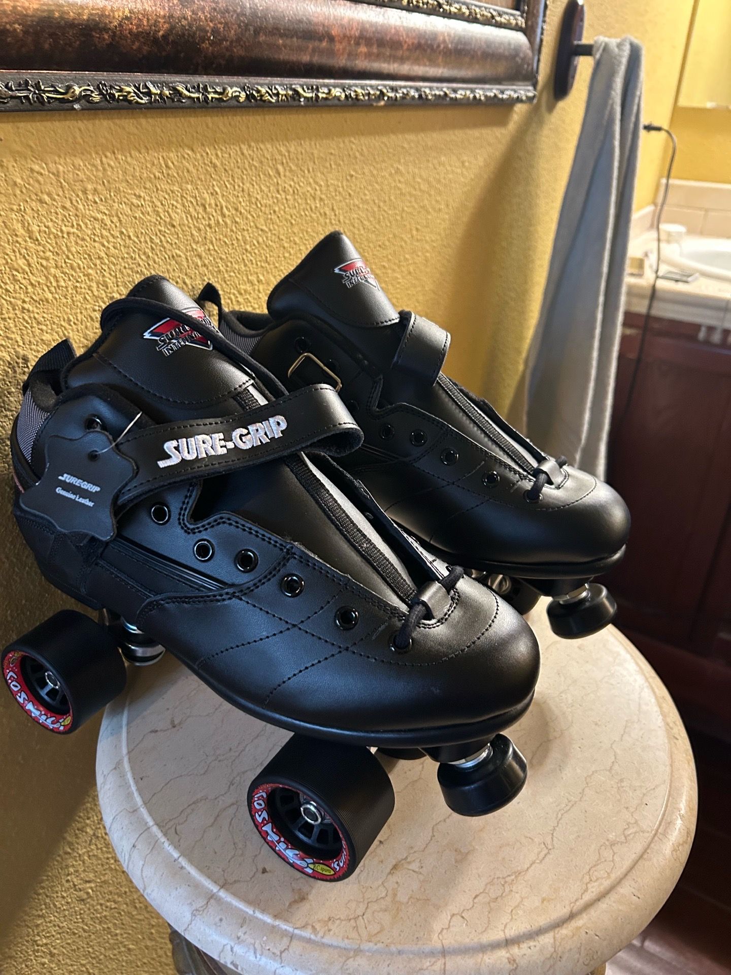 Men’s roller skates