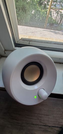 Speakers (white)