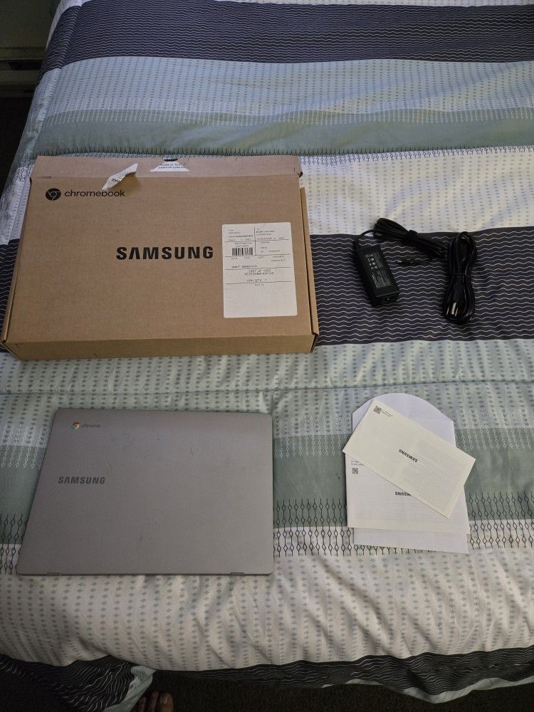 Samsung Chrome Book