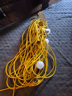 Heavy duty string lights