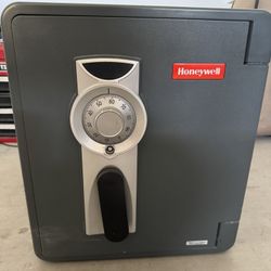 Honeywell Home Safe 