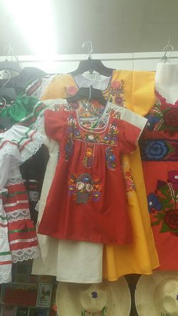 Vestidos mexicanos de niña