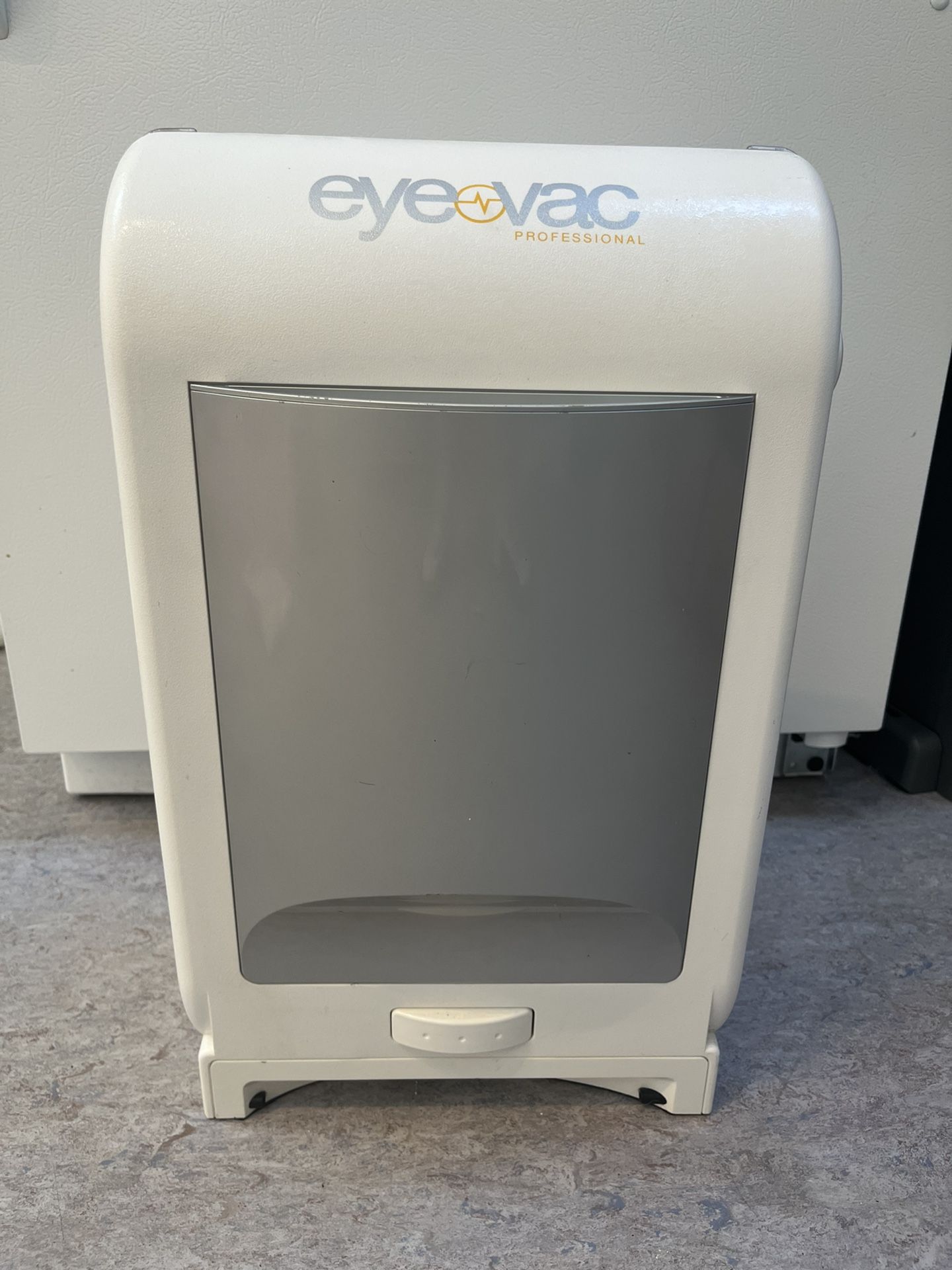Eye Vac Pro Touchless