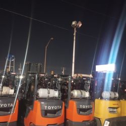 FORKLIFT TOYOTA 3000# Year 2020