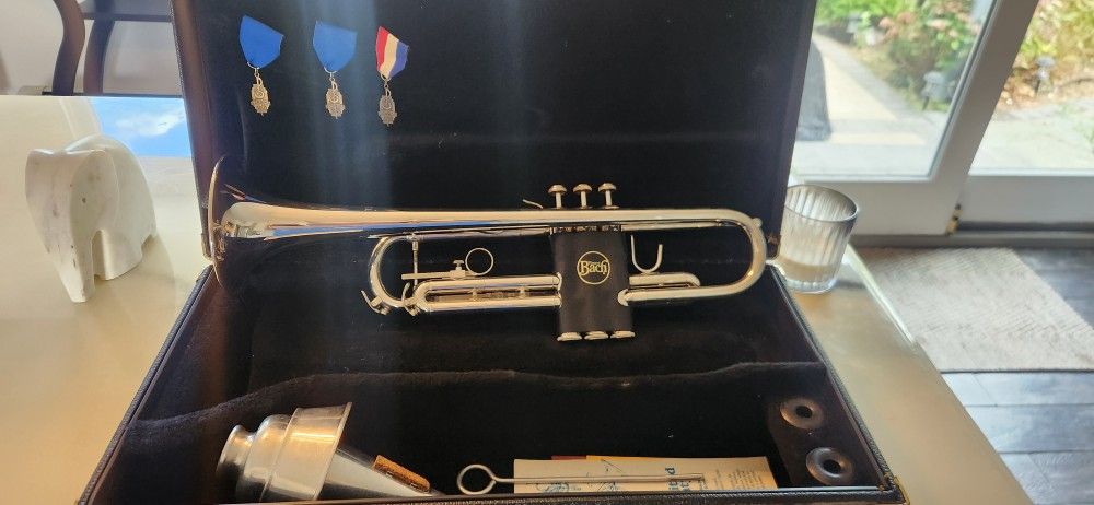 Bach Trumpet ๐บ Tr200 Excellent Condition
