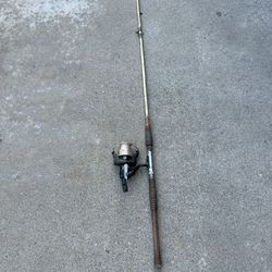 Shakespeare Alpha fishing rod and reel combo