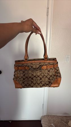 Coach Shoulder Bag