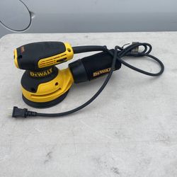 DEWALT 3 Amp Corded 5 in. Random Orbital Hook and Loop Sander