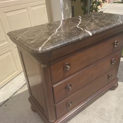 Lexington Nautica Granite top Dresser