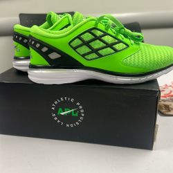 Tennis shoes for sale 40 