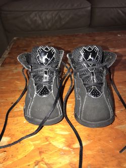 Baby jordans in good shape for the low size 5c