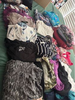 New/used women's clothing, lots of styles/sizes!
