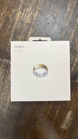 Brand New Oura Ring 4 Gold Size 7 - Unopened