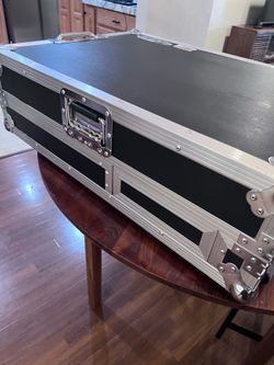 Odyssey DJ Coffin with Glide Platform