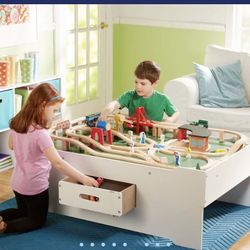 Melissa & Doug Activity Table 