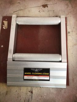 Haul- Master Wheel Cleaning Stand