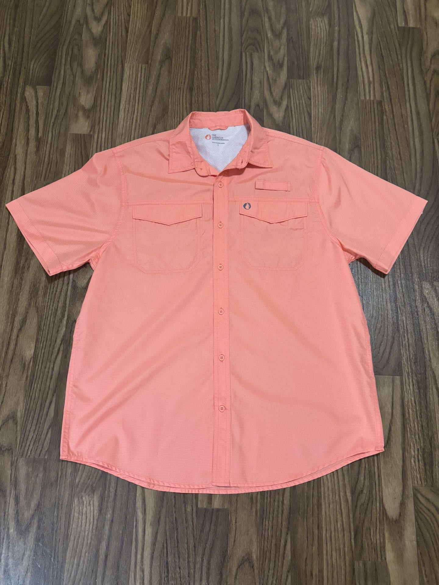 The American Outdoorsman * Men’s Full Button Down Shirt * Large * Vented