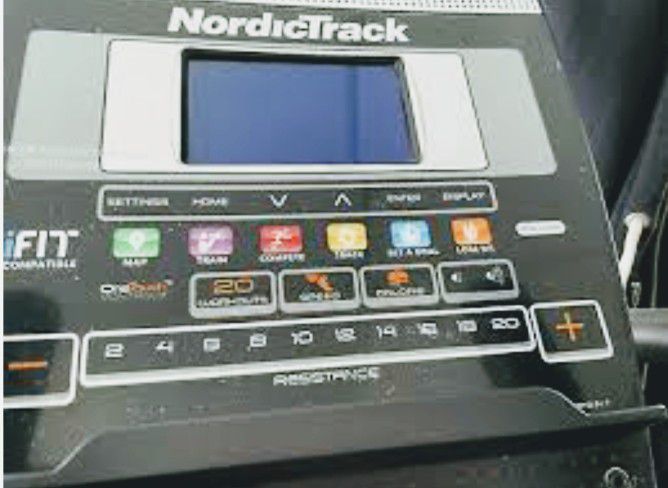 Nordic Track Treadmill Ifit Compatible Edition  With Incline Up To 6 Inc ITS In Very Excellent Condition Been Used 3 Times BASICALLY Brand New! 
