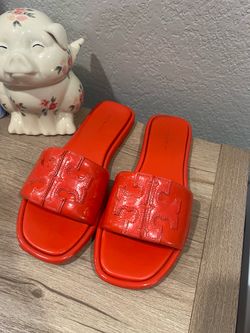 Tory size 7.5
