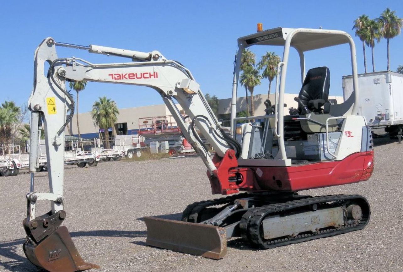 2011 Takeuchi TB228 Mini Excavator