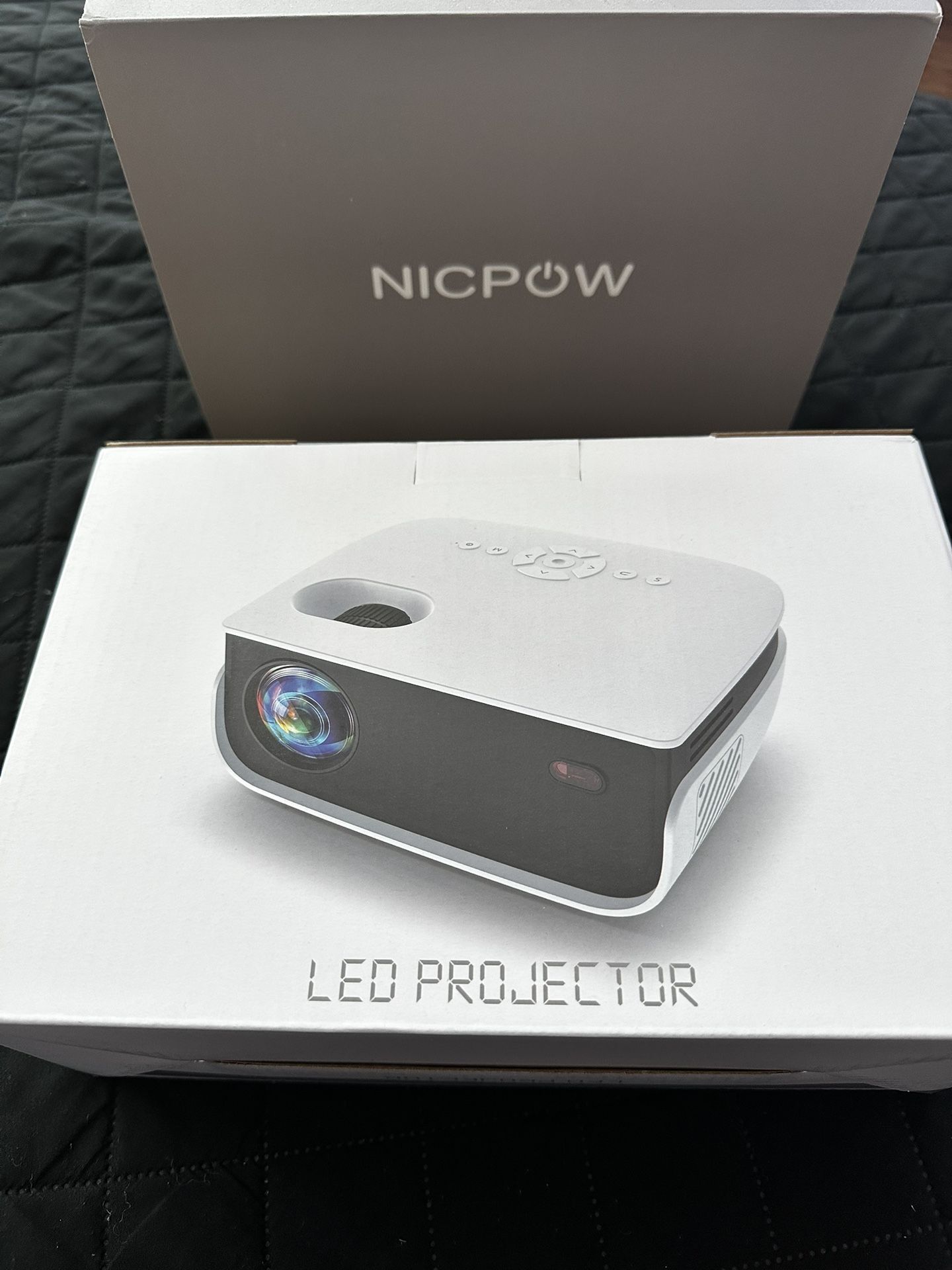 LED Projector 