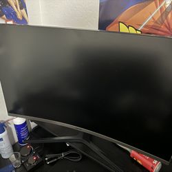 Curved monitor 32 Inch