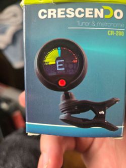 CRESCENDO TUNER AND METRONOMER