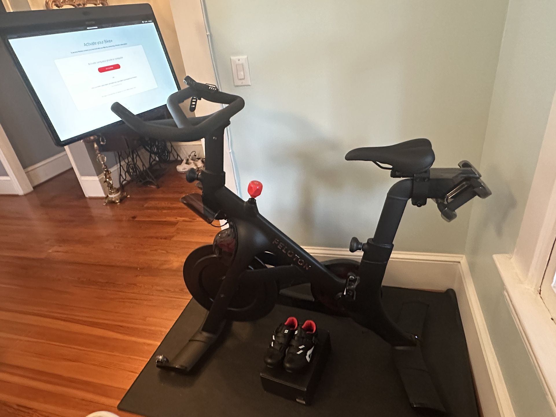Peloton Bike+ Like New, Less Than 25 Rides! (2023 Model)