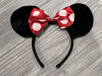 Minnie Mouse Ears headband 