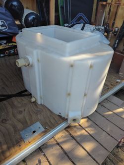 Bait tank
