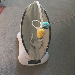 mamaroo 4moms