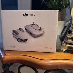 *UNOPENED* DJI Mini 2 DRONE Fly More Bundle