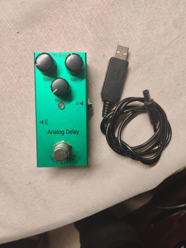 Analog Delay Guitar Effects Pedal