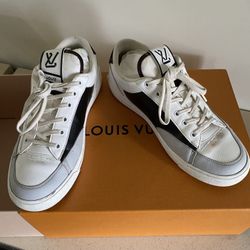 Like New , Size 9  , All Leather 