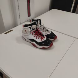 OG JORDANS SIZE 10.5 MENS