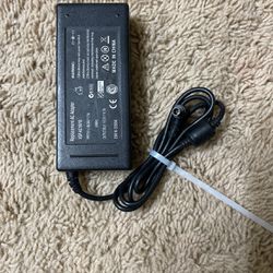 Sony VAIO VGP-AC19V32,NSW24029 90W 19.5V 4.7A VGP-AC19V10 AC Adapter Charger