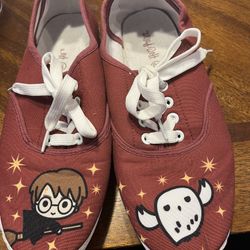 Harry potter best sale wearing converse