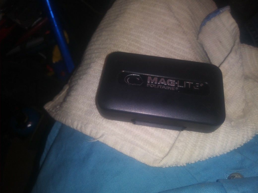 MAG LIGHT CONTAINER (EMPTY)