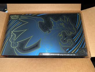 Pokemon Mega Charizard X EX Ultra Premium Collection