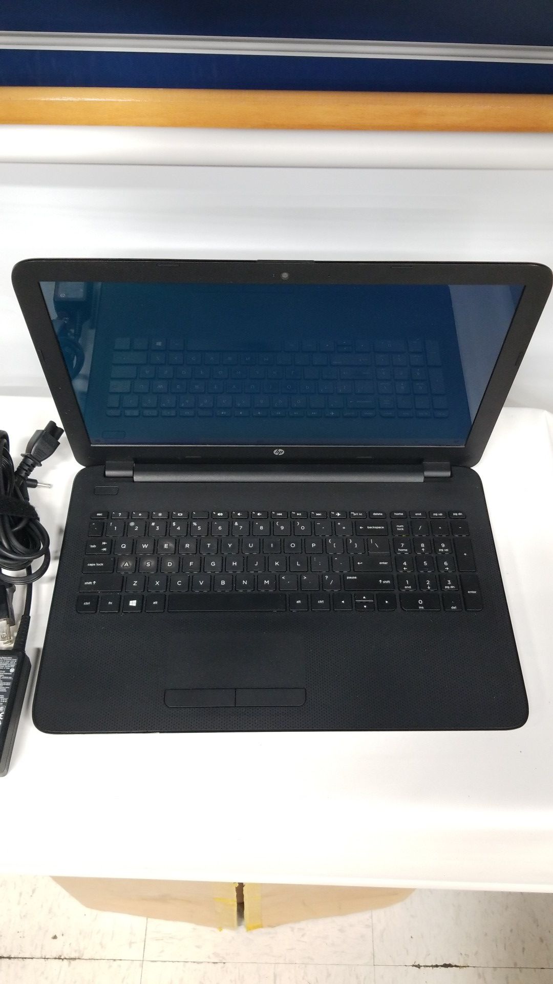HP 15.6" Laptop (777901-1)