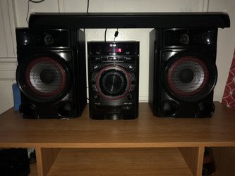 LG Home Stereo System 2.1