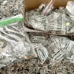 New Cabinet Screws Various Sizes Free