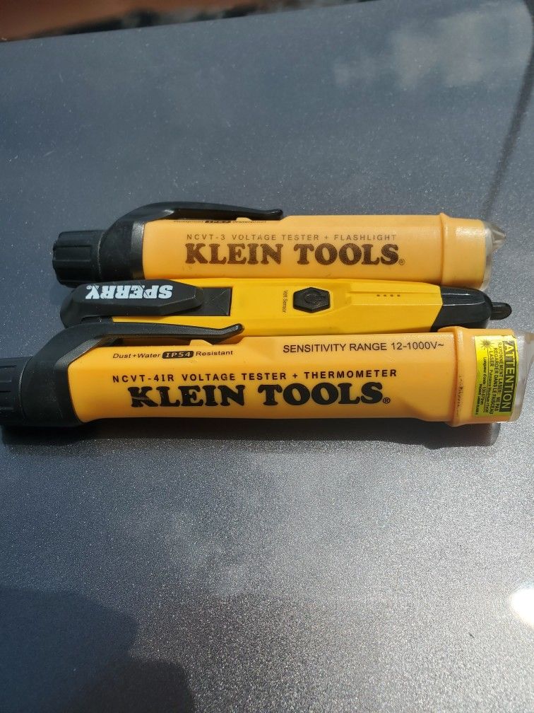 Klein Tools voltage tester flash light and thermometer