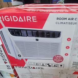 Frigidaire 28,000 BTU Wall Unit