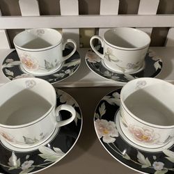 Finesse fine China Vintage Original Teacups W/saucers 