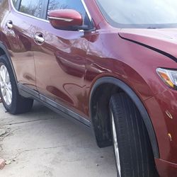 Nissan Rogue 2014.  Odomete 114 xxx