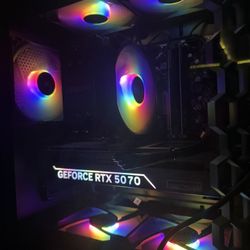 Gaming PC RTX 5070 R9 9950x3d